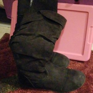 Girls Faux suede boots